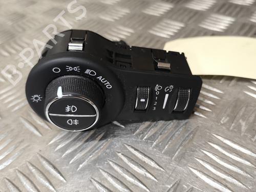 Used Headlight switch FIAT 500X (334_) 1.4 (334AXC1B, 334AXC11) (140 hp) 22013247