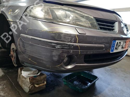 Used Front bumper RENAULT LAGUNA II (BG0/1_) 1.9 dCi (BG1A, BG1W, BG0G) (110 hp) 30401239