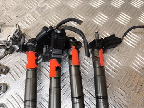 Used Injector Injector VW GOLF VI (5K1) 2.0 TDI (110 hp) 29288166 29288166