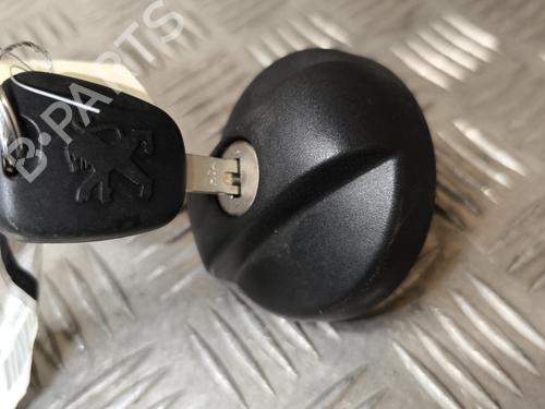 Fuel cap PEUGEOT 207 (WA_, WC_) 1.6 HDi | BP24865207C161 