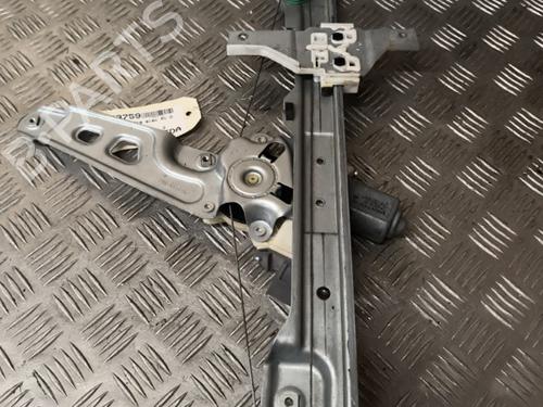 Front right window mechanism PEUGEOT 5008 (0U_, 0E_) 2.0 HDi | BP21748286C23 