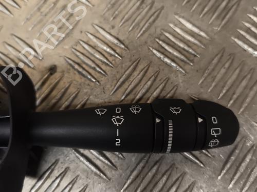Used Steering column stalk RENAULT CLIO II (BB_, CB_) 1.5 dCi (100 hp) 21787472
