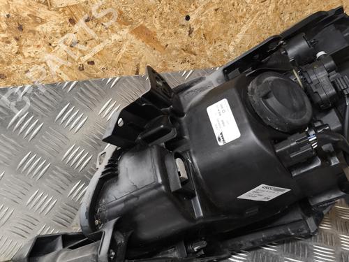Right headlight RENAULT CLIO III (BR0/1, CR0/1) 1.4 16V | BP29262218C29 