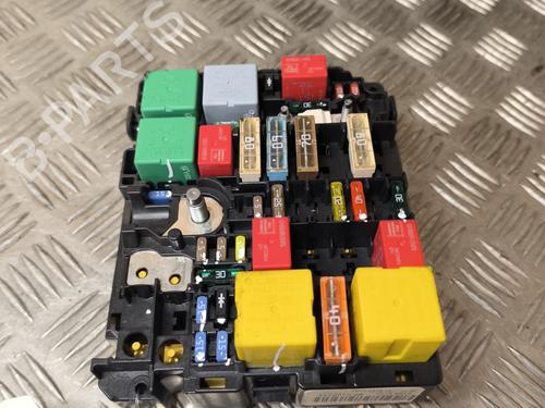 Used Fuse box PEUGEOT 208 I (CA_, CC_) 1.2 VTI 82 (82 hp) 22013400