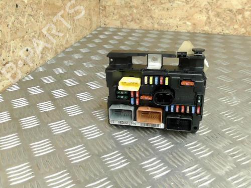 Zekeringkast CITROËN C3 II (SC_) 1.4 HDi 70 (SC8HZC, SC8HR0, SC8HP4) (68 hp) 21729710