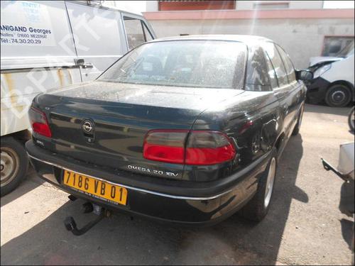Faro izquierdo OPEL OMEGA B (V94) 2.0 16V (F69, M69, P69) | BP21753352C28 