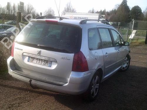 Fuse box PEUGEOT 307 Break (3E) 2.0 HDI 110 | BP21736369E1 