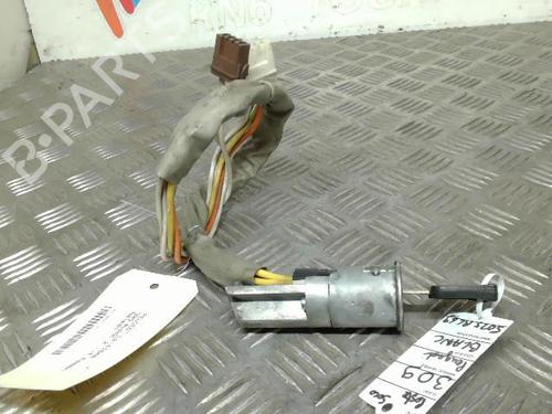 Used Ignition barrel PEUGEOT 309 I (10C, 10A) 1.4 (67 hp) 21749727