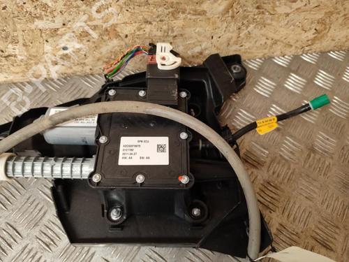 Electric handbrake PEUGEOT 3008 I MPV (0U_) 1.6 HDi | BP24883567E5 