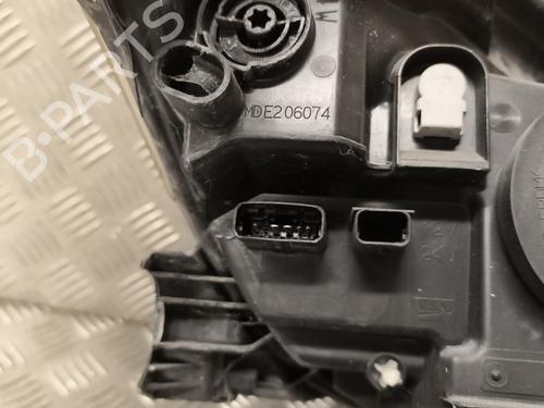 Left headlight RENAULT LAGUNA III (BT0/1) 1.5 dCi (BT00, BT0A, BT0T, BT1J) | BP21748825C28 
