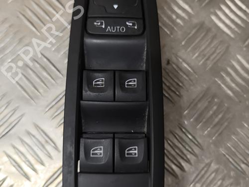 Used Left front window switch RENAULT MEGANE IV Hatchback (B9A/M/N_) 1.5 dCi 110 (B9A3) (110 hp) 30046265