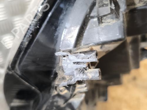 Left headlight RENAULT MEGANE IV Hatchback (B9A/M/N_) 1.5 dCi 110 (B9A3) | BP27528291C28 