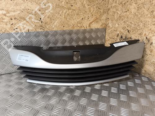 Used Grille RENAULT LAGUNA II Grandtour (KG0/1_) 1.9 dCi (KG0G) (120 hp) 21740362