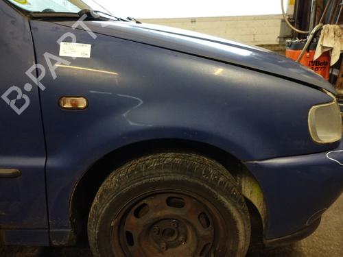 Used Right front fenders VW POLO III (6N1) 60 1.4 (60 hp) 31365348