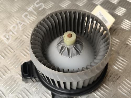 Heater blower motor TOYOTA YARIS (_P9_) 1.4 D-4D (NLP90_, NLP90R) | BP22012961M62 