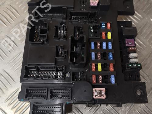 Boîte à Fusibles CITROËN C4 AIRCROSS 1.6 HDi 115 AWC (114 hp) 24925439