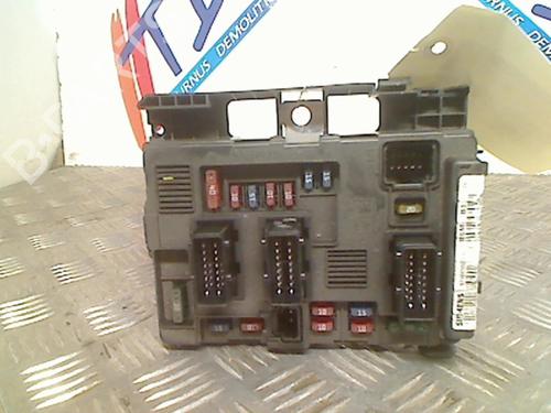 Used Fuse box CITROËN C5 I (DC_) 2.2 HDi (DC4HXB, DC4HXE) (133 hp) 21732192