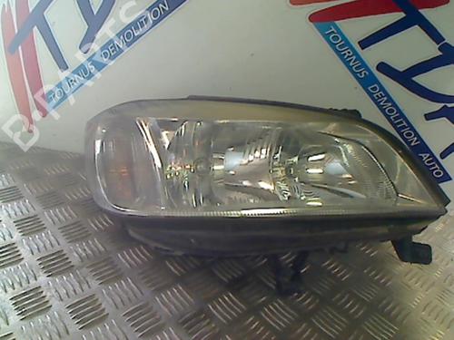 Used Right headlight OPEL ZAFIRA A MPV (T98) 2.0 DTI 16V (F75) (101 hp) 21751553