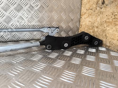 Front wiper motor BMW 5 (E60) 520 d | BP24424525M29 