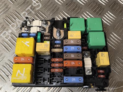 Fuse box PEUGEOT 308 II (LB_, LP_, LW_, LH_, L3_) 1.2 THP 130 | BP22015966E1 