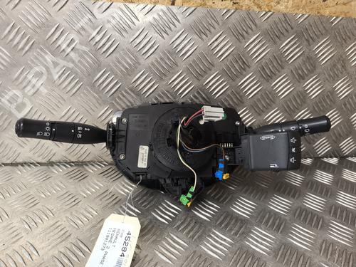 Used Steering column stalk RENAULT MEGANE II Estate (KM0/1_) 1.9 dCi (KMRG, KM1G, KM0G, KM2C) (120 hp) 28819045