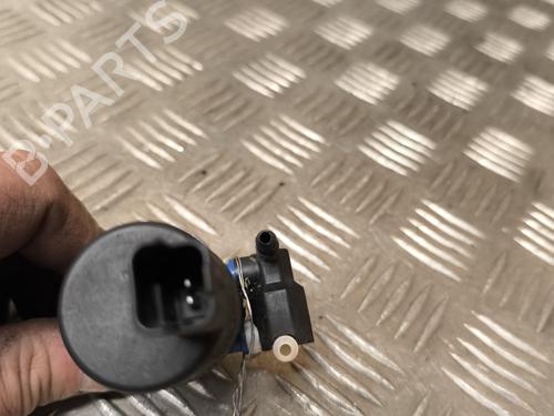 Ruitensproeierpomp RENAULT CAPTUR I (J5_, H5_) 0.9 TCe 90 | BP21748136E24