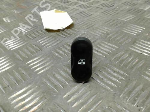 Used Left front window switch DACIA SANDERO 1.5 dCi (88 hp) 21750126