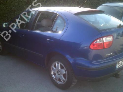 Left front fog light SEAT LEON (1M1) 1.9 TDI | BP21750895C30 