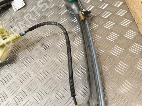Front right window mechanism RENAULT LAGUNA III (BT0/1) 1.5 dCi (BT00, BT0A, BT0T, BT1J) | BP22017535C23 