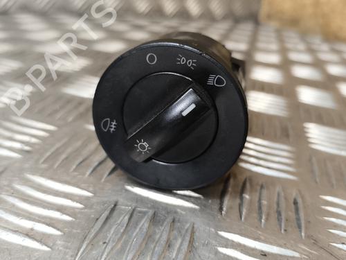 Used Headlight switch VW POLO IV (9N_, 9A_) 1.4 TDI (70 hp) 21743544