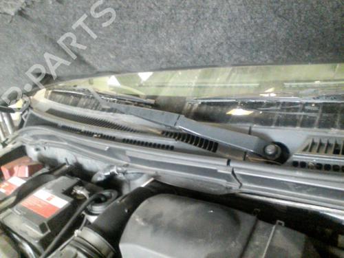Used Front windshield wiper arm SUZUKI GRAND VITARA II (JT, TE, TD) 1.9 DDiS All-wheel Drive (JT419, TD44, JB419WD, JB419XD,... (129 hp) 19899420