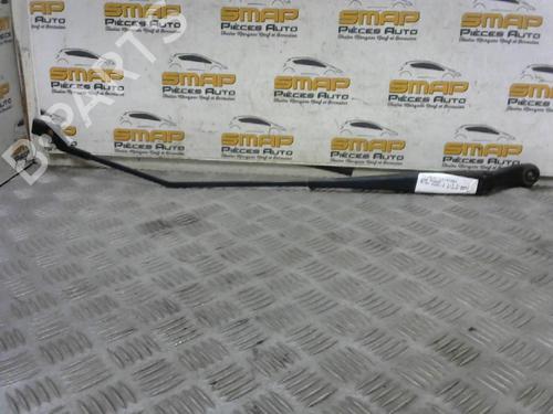 Used Front windshield wiper arm PEUGEOT 208 I (CA_, CC_) 1.4 HDi (68 hp) 19890365