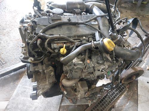 Używane Silnik RENAULT TRAFIC II Van (FL) 2.0 dCi 115 (FL01, FL0U) (114 hp) 22359946