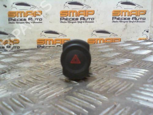 Used Warning switch DACIA SANDERO 1.4 MPI LPG (72 hp) 21977031