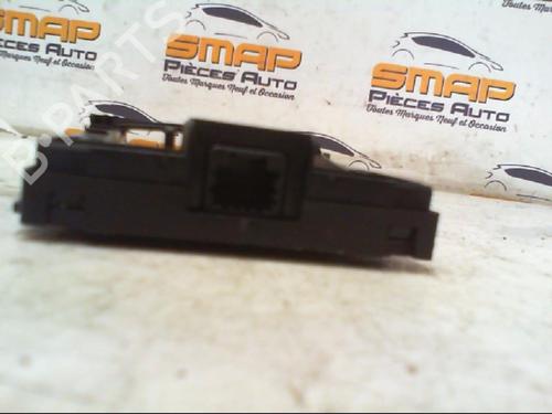 Card reader RENAULT MEGANE III Coupe (DZ0/1_) 2.0 dCi (DZ0L) | BP19899511E4 