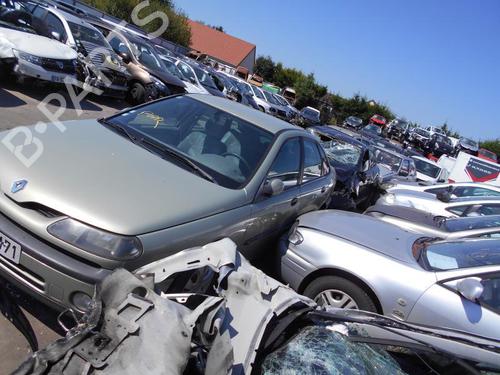 Right headlight RENAULT LAGUNA I (B56_, 556_)  | BP19894538C29 