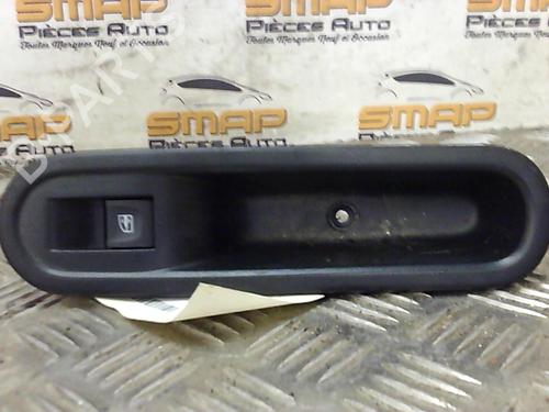 Used Left front window switch RENAULT TWINGO III (BCM_, BCA_) 1.0 SCe 70 (71 hp) 19884308