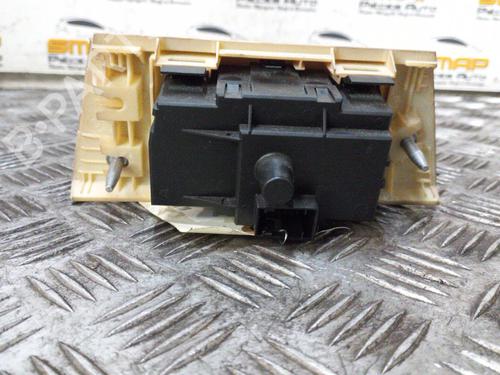 Commande de phare BMW 3 (E90) 318 d (122 hp) 21980427