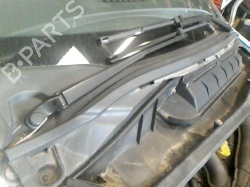 Used Front windshield wiper arm RENAULT MODUS / GRAND MODUS (F/JP0_) 1.5 dCi (FP0D, JP0D) (82 hp) 19899681