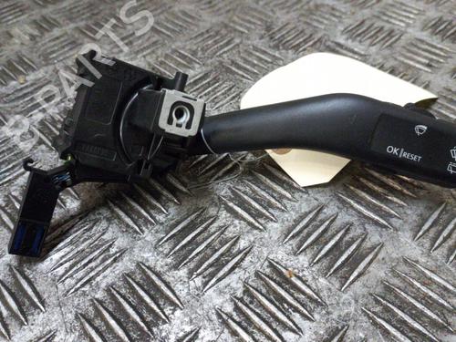 Used Steering column stalk SEAT LEON (1P1) [2005-2013]  19889424