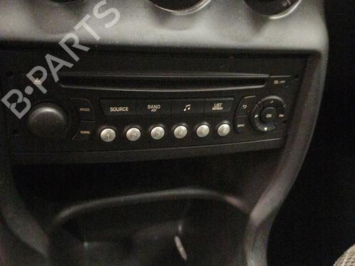 Used Radio CITROËN C3 II (SC_) 1.2 VTi 82 (82 hp) 27276307