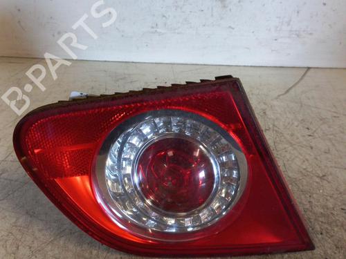 Feu de coffre gauche VW PASSAT B6 (3C2) 1.9 TDI (105 hp) 21981774