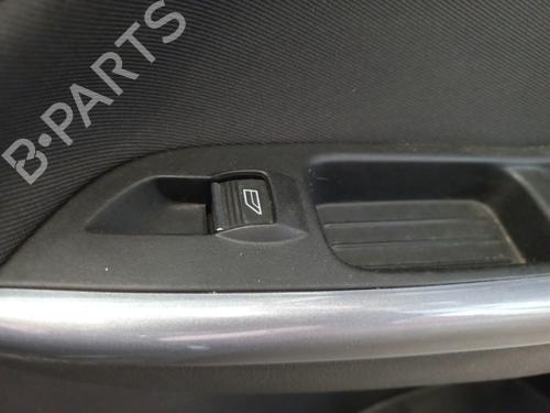 Used Right front window switch Right front window switch FORD FOCUS III 1.0 EcoBoost (100 hp) 27651247 27651247