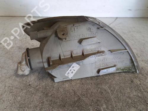 Used Left front indicator RENAULT MEGANE Scenic (JA0/1_) [1996-2001]  21983493