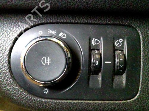 Used Headlight switch OPEL MERIVA B MPV (S10) [2010-2017]  21981097