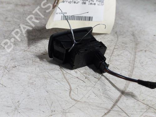 Used Right front window switch Right front window switch BMW 3 Touring (E91) 320 d (177 hp) 19897908 19897908