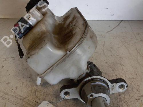 Used Brake master cylinder FORD TRANSIT Van (FA_ _) 2.2 TDCi (130 hp) 21981518