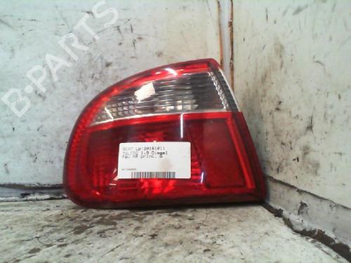 Venstre Baklys SEAT TOLEDO II (1M2) 1.9 TDI (90 hp) 19896598