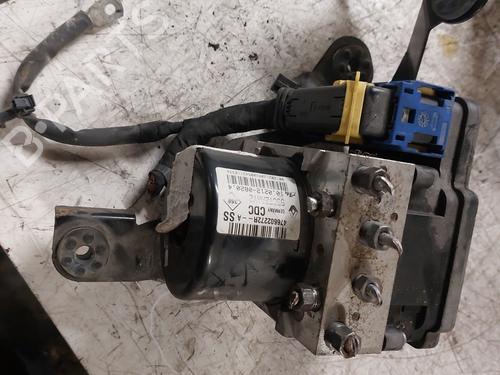 Used ABS pump RENAULT MEGANE III Hatchback (BZ0/1_, B3_) 1.5 dCi (BZ09, BZ0D, BZ1W, BZ29, BZ14) (110 hp) 20929699
