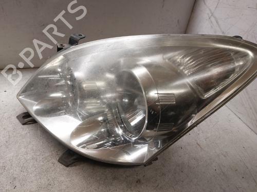 Faro izquierdo TOYOTA COROLLA Verso (ZER_, ZZE12_, R1_) 2.2 D-4D (AUR10_, AUR10R) (136 hp) 21993527
